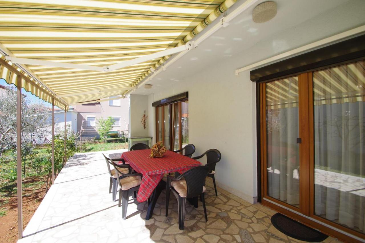 Apartment Ana Pula Luaran gambar