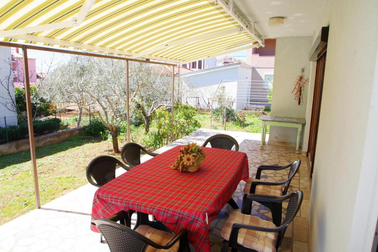 Apartment Ana Pula Luaran gambar