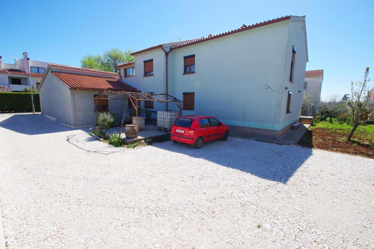 Apartment Ana Pula Luaran gambar