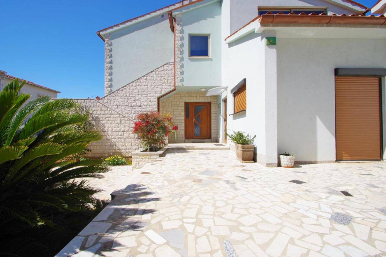 Apartment Ana Pula Luaran gambar