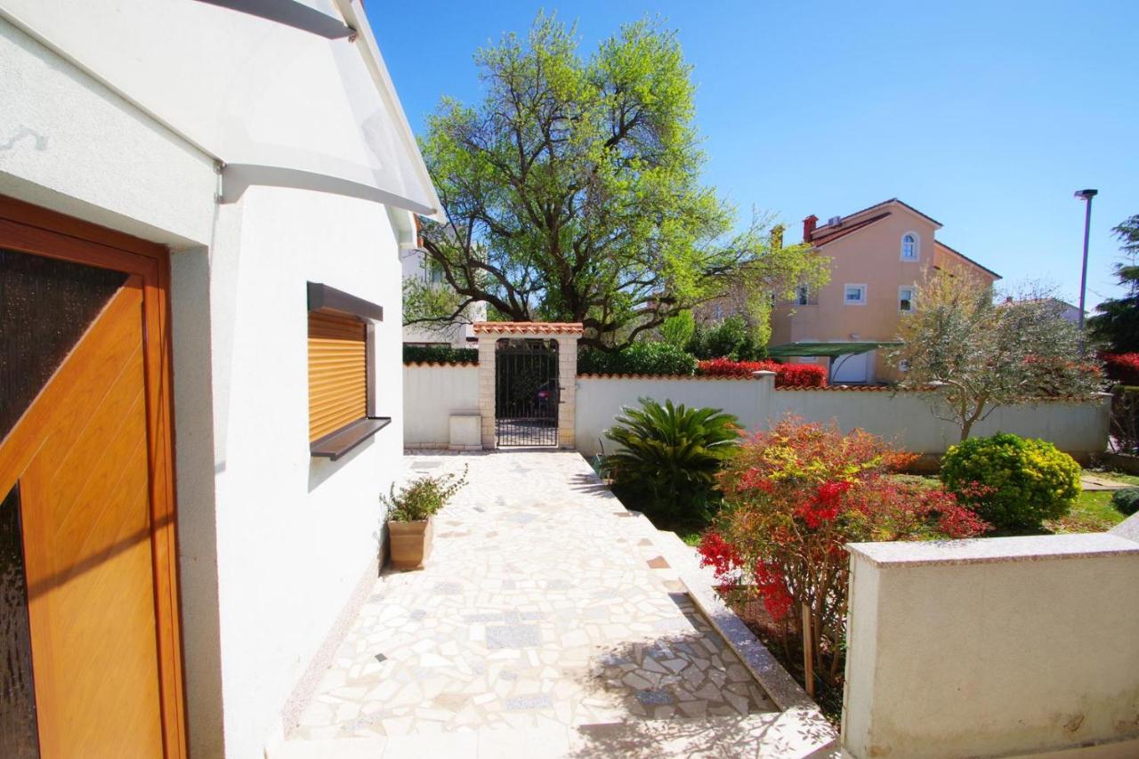 Apartment Ana Pula Luaran gambar